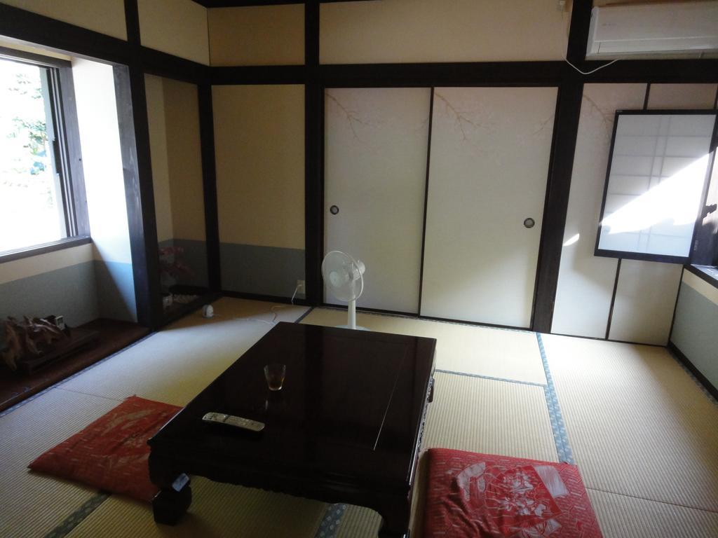 Kuroemuso Hotel Katsuura  Buitenkant foto